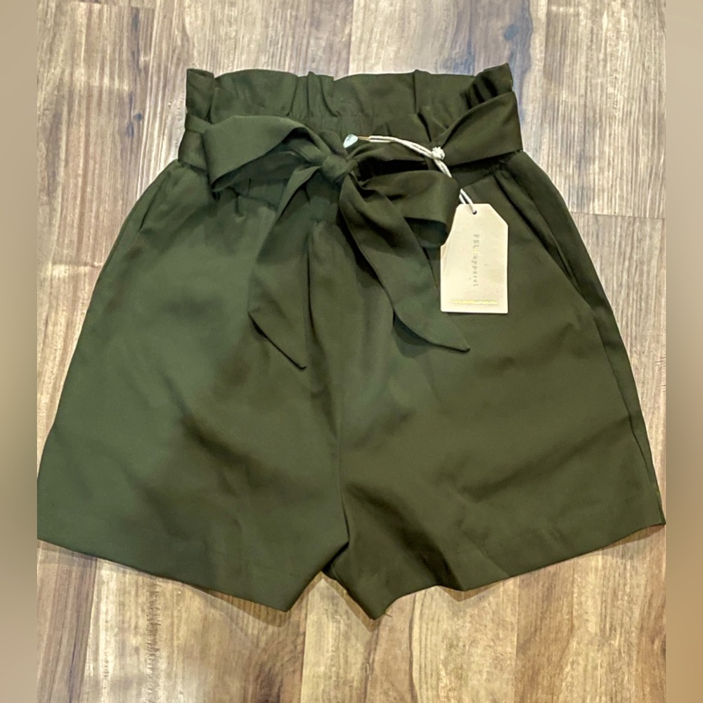 FSL apparel Small high waist paper bag green shorts